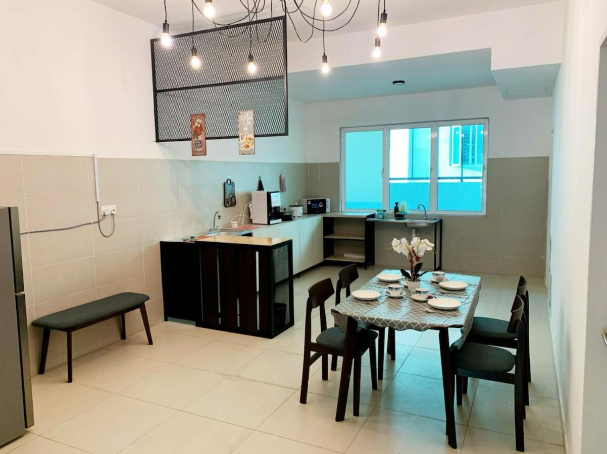 N Rest 5 Homestay Hijayu Sri Sendayan Rumah percutian