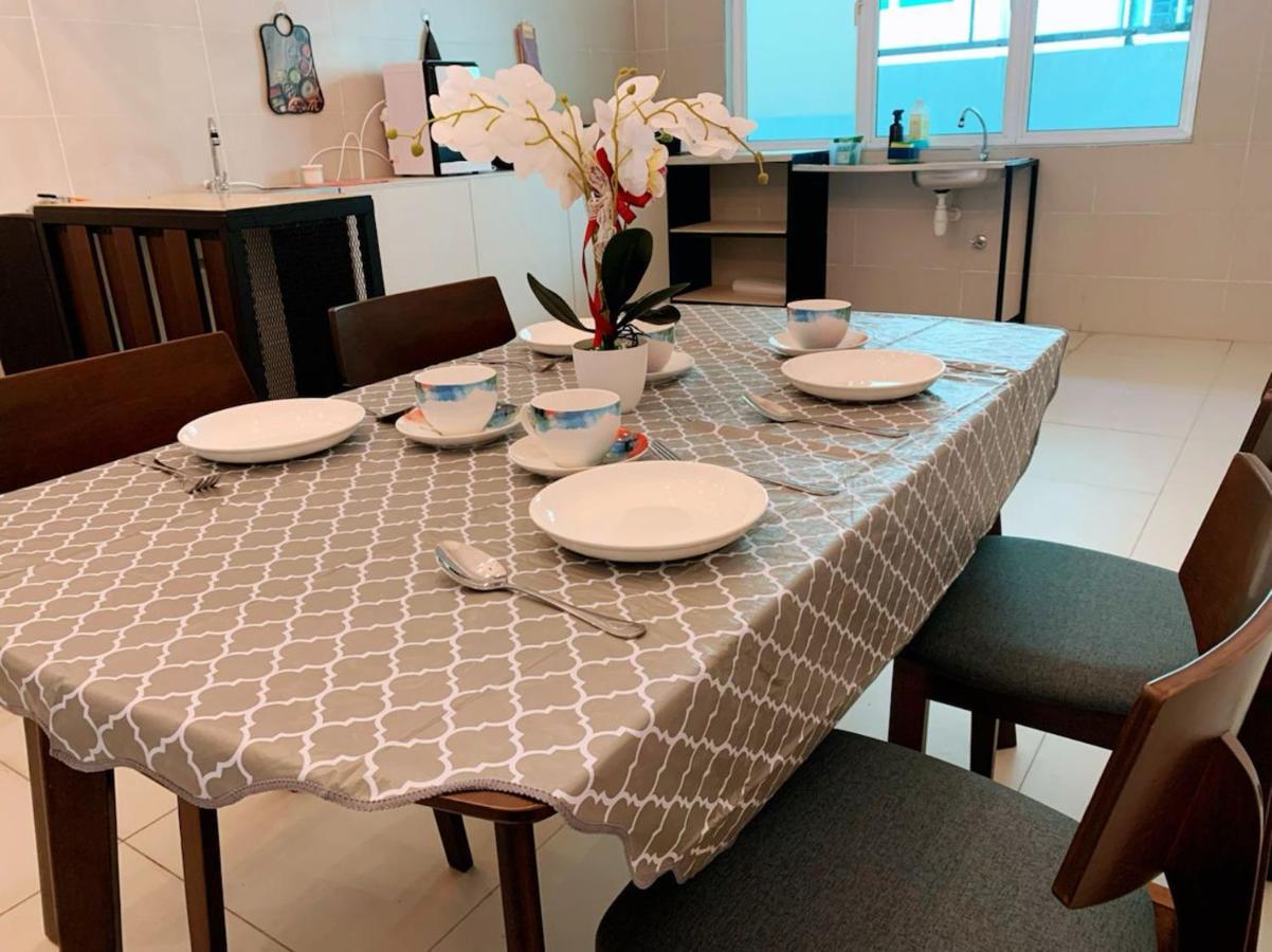 N Rest 5 Homestay Hijayu Sri Sendayan * Seremban