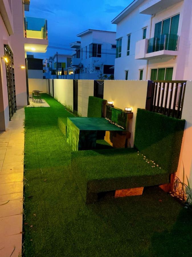 N Rest 5 Homestay Hijayu Sri Sendayan Rumah percutian Seremban